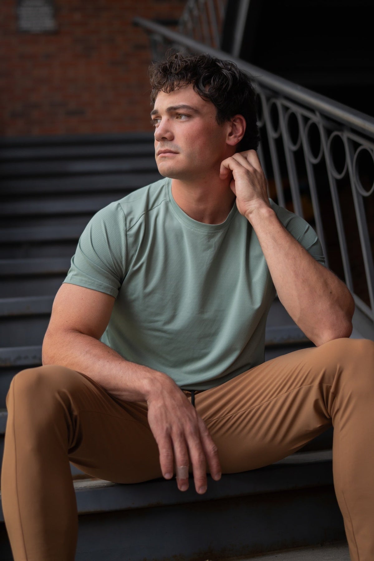 ALIVE strong tee