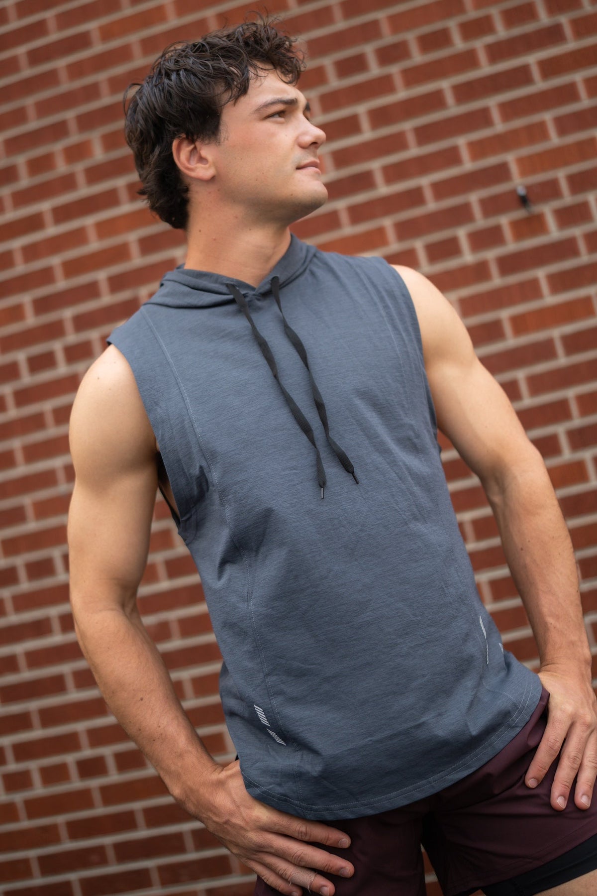 DETERMINED hooded sleeveless