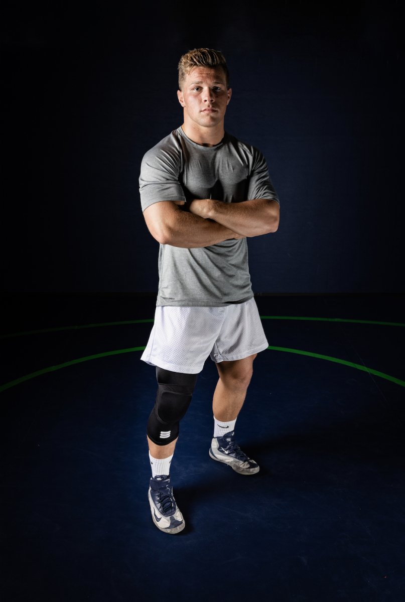 Mid-Length Padded Knee Sleeve - Black